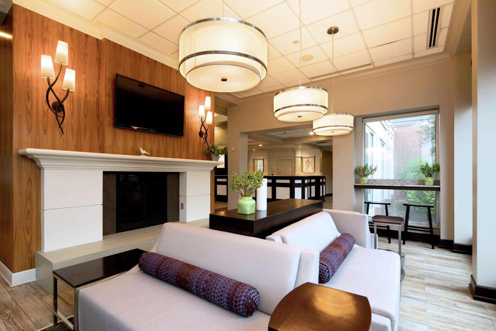 Hilton Garden Inn Auburn Riverwatch Exteriér fotografie